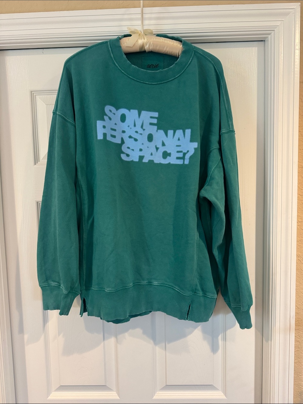 Aries sweatshirt, oversized, distressed, look.